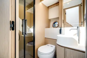 Thumbnail von Azimut 62