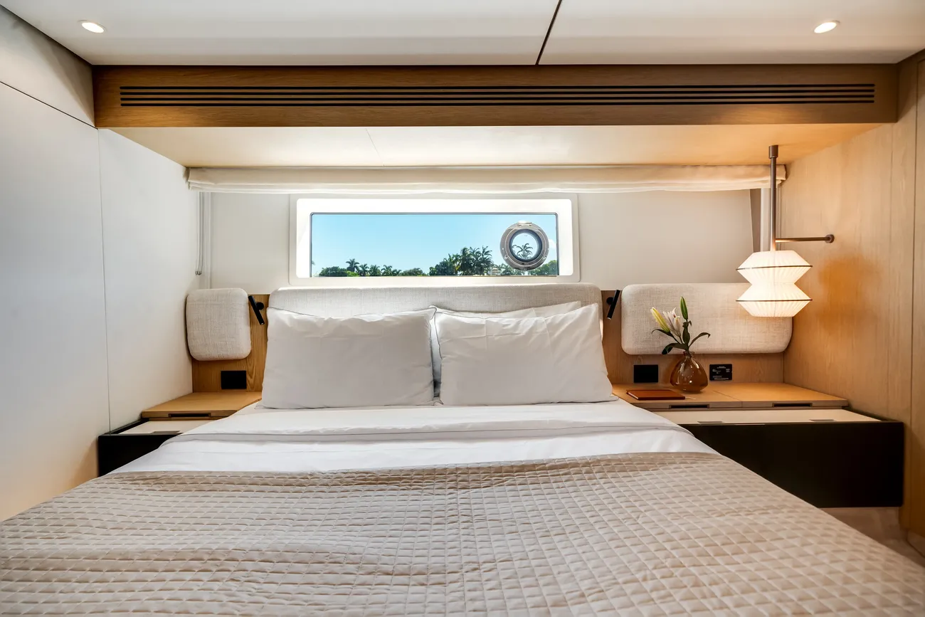 Thumbnail von Azimut 62