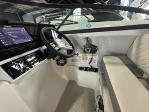 Thumbnail von Sea Ray Sundancer 270