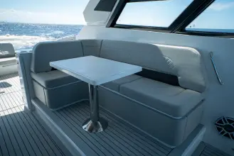 Thumbnail von Cruisers Yachts 50 GLS OB