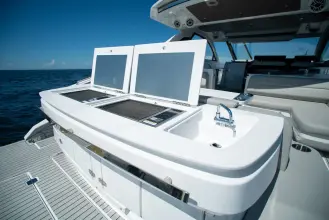 Thumbnail von Cruisers Yachts 50 GLS OB