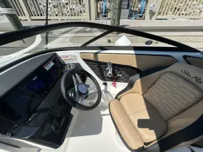 Thumbnail von Sea Ray SPX 210 Außenborder