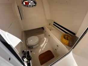 Thumbnail von Boston Whaler 330 Outrage