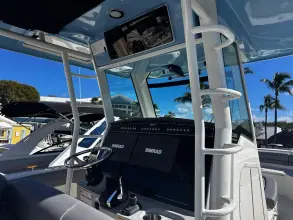 Thumbnail von Boston Whaler 330 Outrage