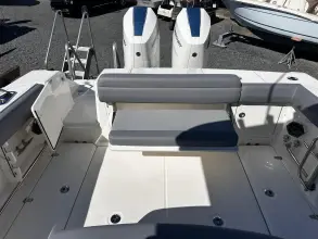 Thumbnail von Boston Whaler 330 Outrage