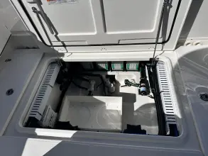 Thumbnail von Boston Whaler 330 Outrage