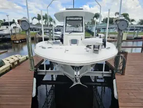 Thumbnail von Robalo R272 CC