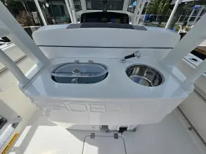 Thumbnail von Robalo R272 CC