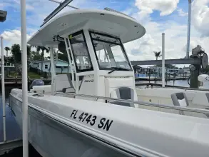 Thumbnail von Robalo R272 CC