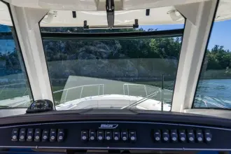 Thumbnail von Boston Whaler 330 Outrage