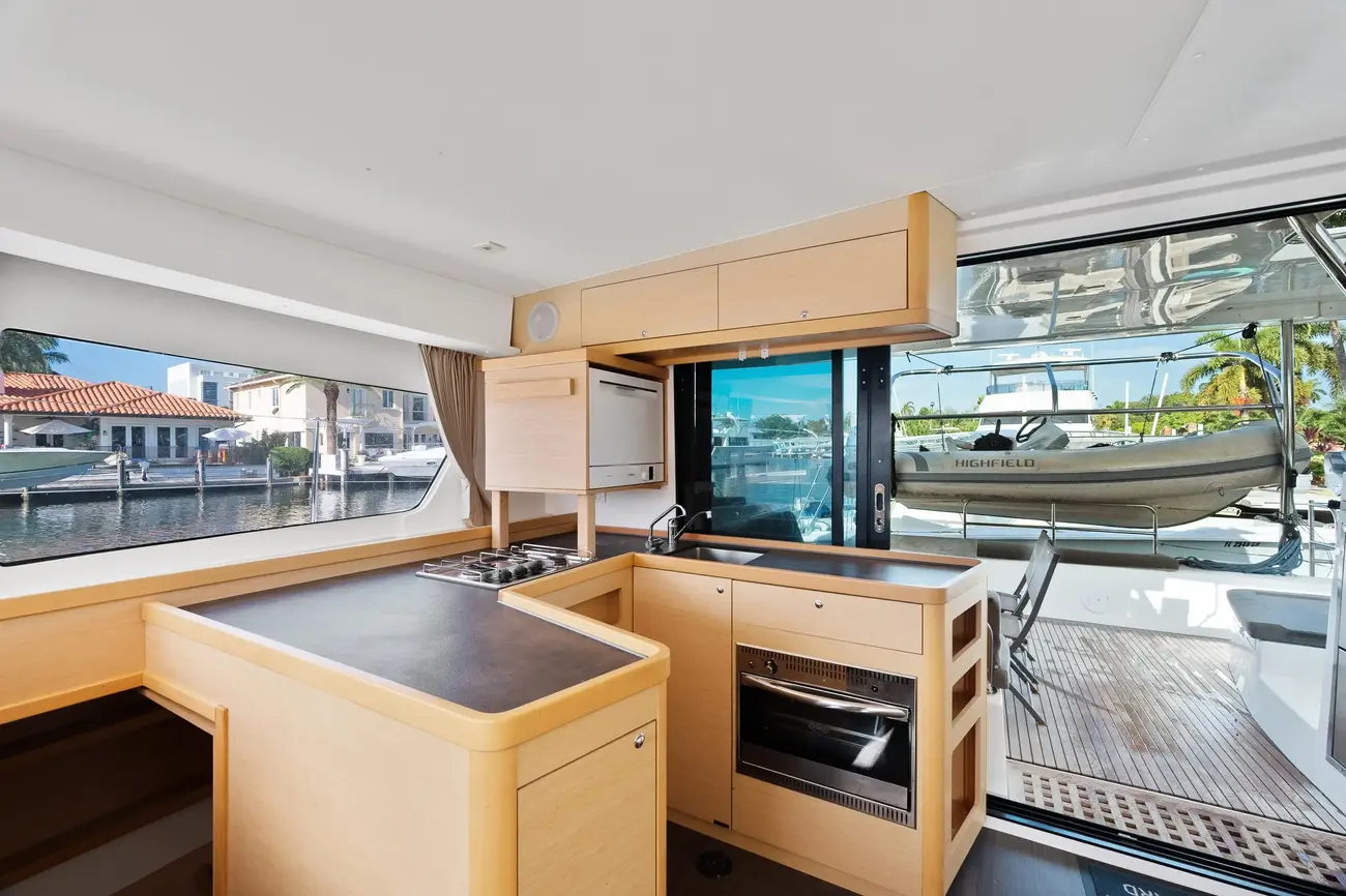 Thumbnail von Lagoon 42 Curvy Mermaid