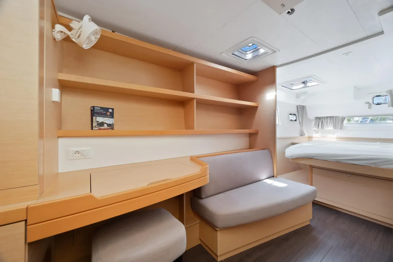 Thumbnail von Lagoon 42 Curvy Mermaid