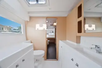 Thumbnail von Lagoon 42 Curvy Mermaid