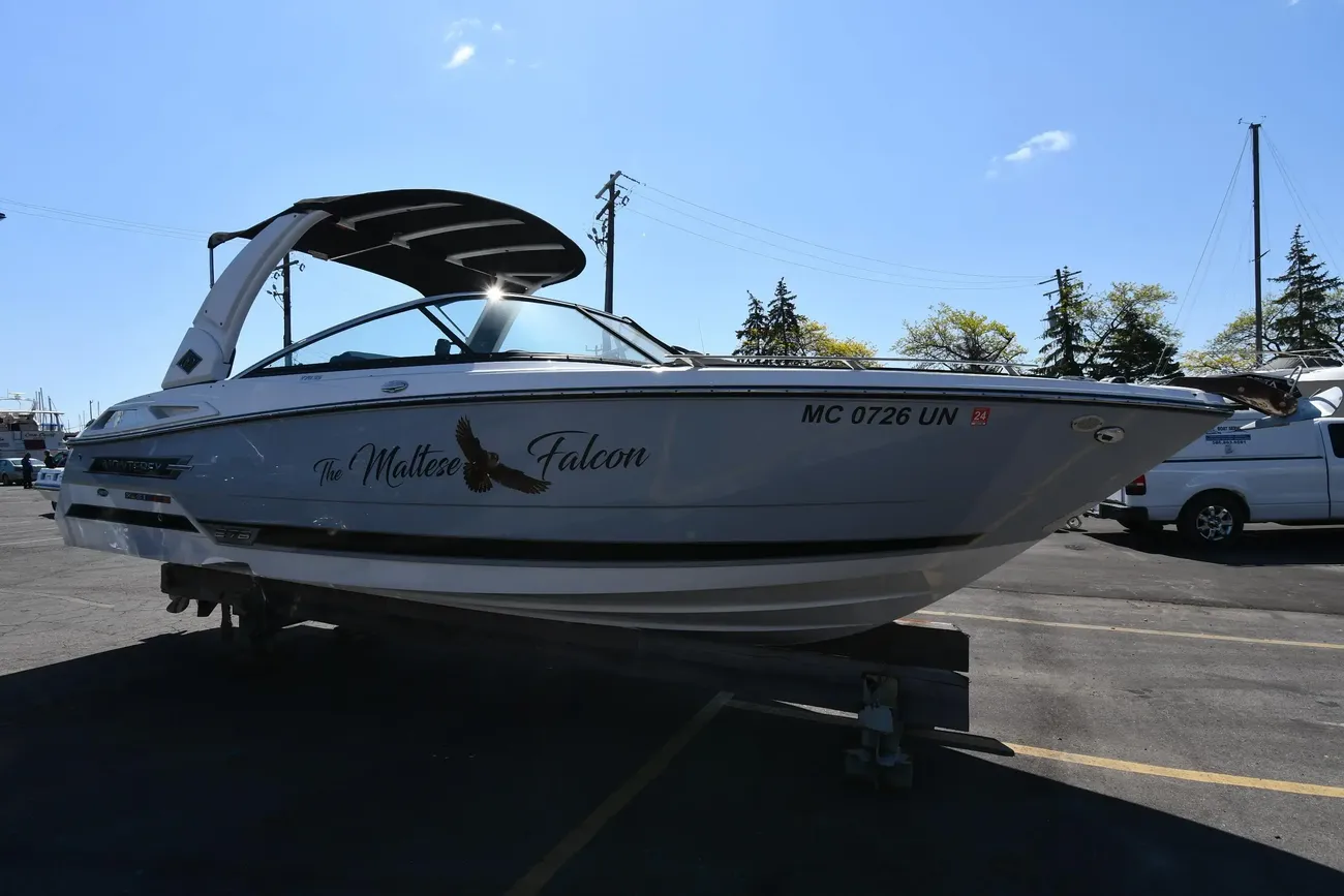 Monterey 27 SS THE MALTESE FALCON