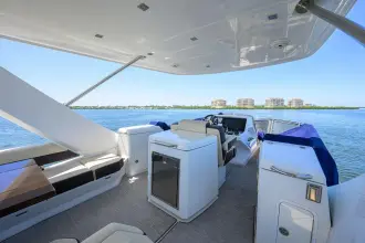 Thumbnail von Cruisers Yachts 60 FLY