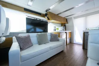 Thumbnail von Cruisers Yachts 60 FLY