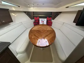 Thumbnail von Boston Whaler 325 Conquest