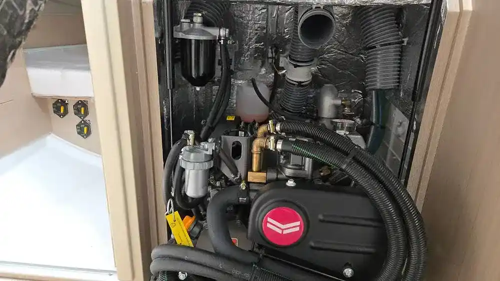 Thumbnail von Beneteau Oceanis 34.1