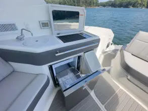 Thumbnail von Sea Ray 320 Sundancer