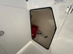 Thumbnail von Boston Whaler 210 Vantage