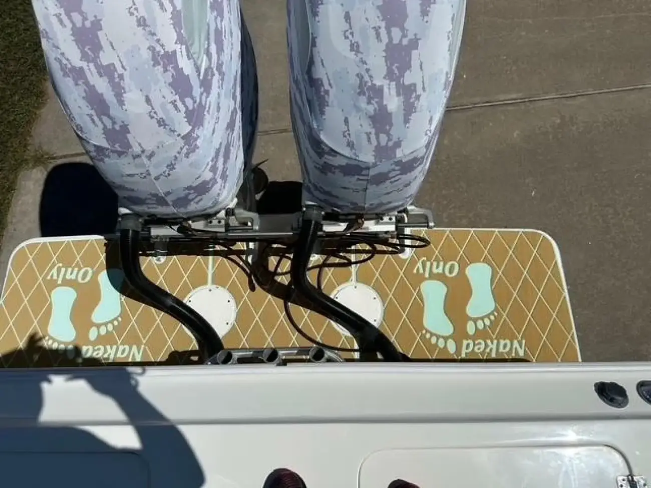 Thumbnail von Carrera Boats 32 Center Console