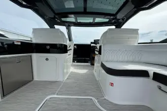 Thumbnail von Sea Ray 370 Sundancer Außenborder