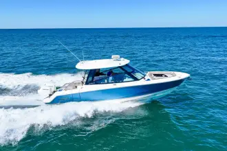 Thumbnail von Boston Whaler 330 Vantage
