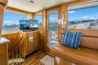 Thumbnail von Hatteras 80 Enclosed Bridge Skylounge Royal Reelin