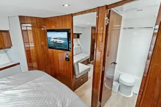 Thumbnail von Riviera 48 Aesculapian