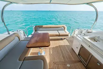 Thumbnail von Riviera 48 Aesculapian