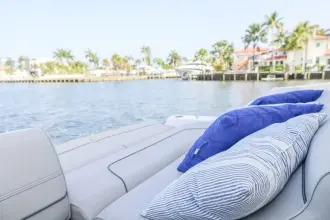 Thumbnail von Cruisers Yachts 45 Cantius Alexandria 3X