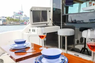 Thumbnail von Cruisers Yachts 45 Cantius Alexandria 3X