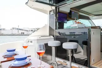 Thumbnail von Cruisers Yachts 45 Cantius Alexandria 3X