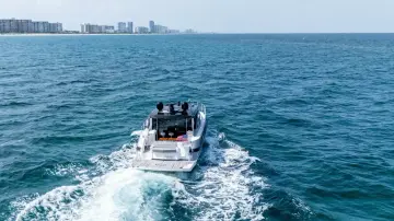 Thumbnail von Cruisers Yachts 45 Cantius Alexandria 3X