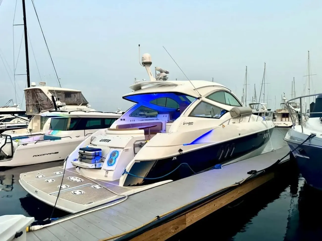 Cruisers Yachts 540 Sport Cruiser