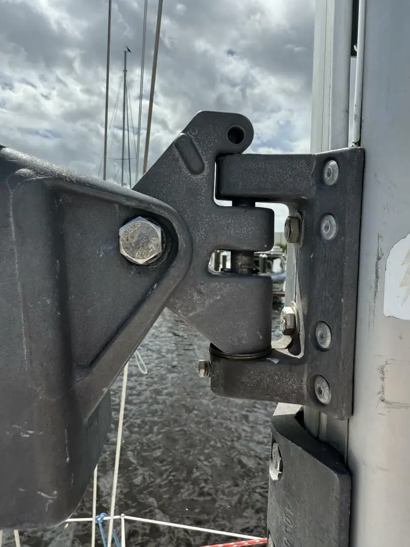 Thumbnail von Beneteau Oceanis 43 Vision 360