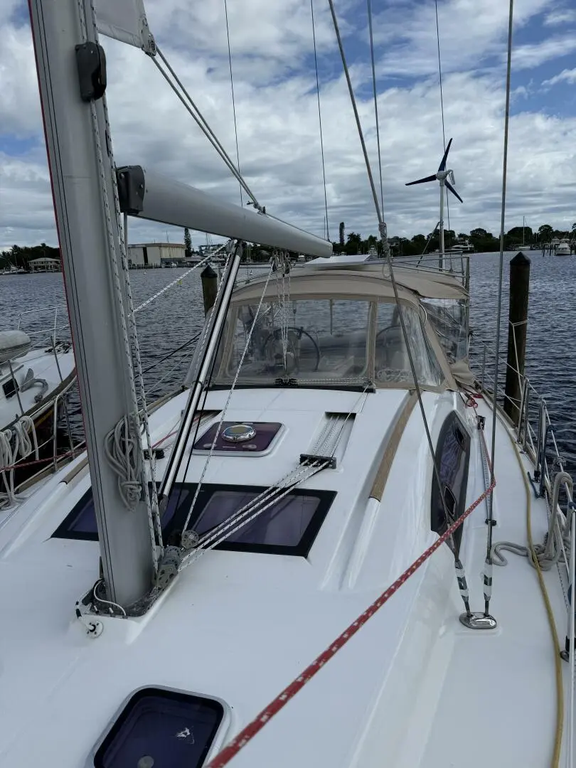 Thumbnail von Beneteau Oceanis 43 Vision 360