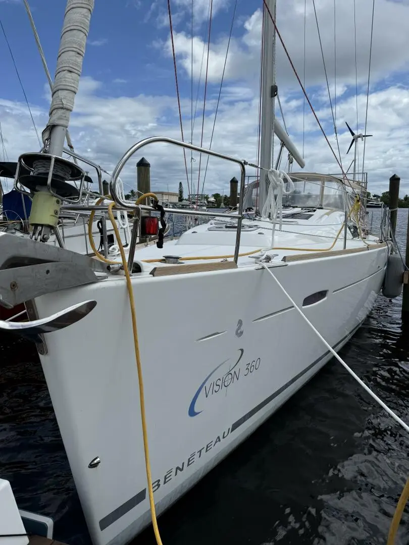 Thumbnail von Beneteau Oceanis 43 Vision 360