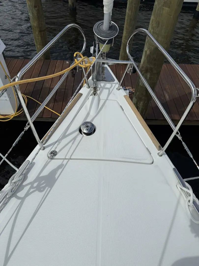 Thumbnail von Beneteau Oceanis 43 Vision 360