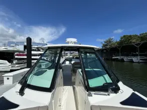 Thumbnail von Boston Whaler 330 Vantage