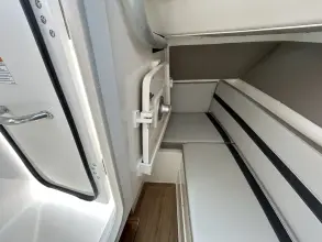 Thumbnail von Boston Whaler 330 Vantage