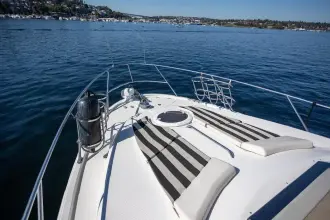 Thumbnail von Meridian 341 Sedan