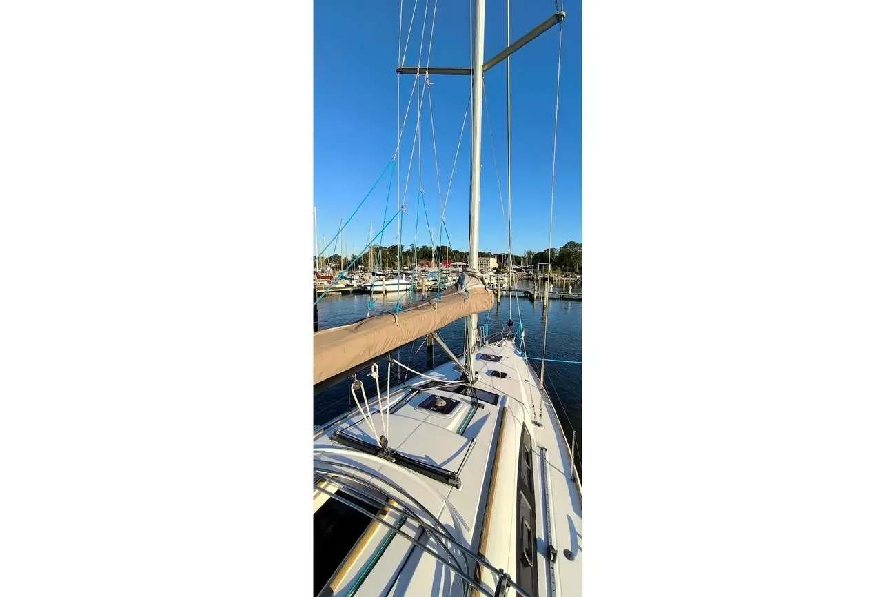 Thumbnail von Beneteau Oceanis 40