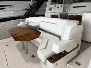 Thumbnail von Tiara Yachts 48LS