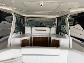 Thumbnail von Tiara Yachts 48LS