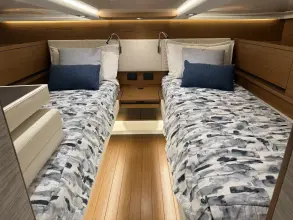 Thumbnail von Tiara Yachts 48LS