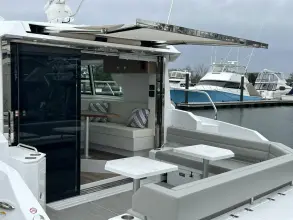 Thumbnail von Cruisers Yachts 42 Cantius