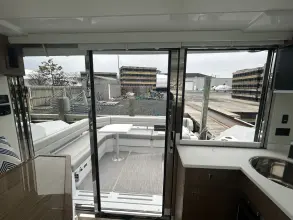 Thumbnail von Cruisers Yachts 42 Cantius