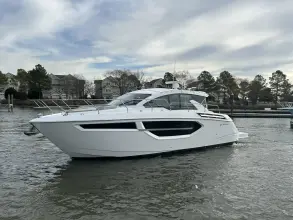 Thumbnail von Cruisers Yachts 42 Cantius