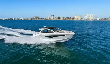 Thumbnail von Cruisers Yachts 42 GLS OB